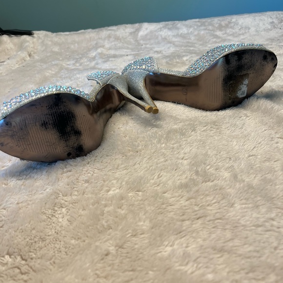 Women’s Sparkly Rhinestone Peep Toe Heels with Claire’s Sparkly Clutch/Purse - Picture 5 of 11